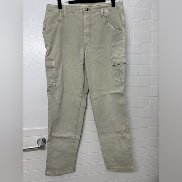 Cargo pants - Picture 1 of 3